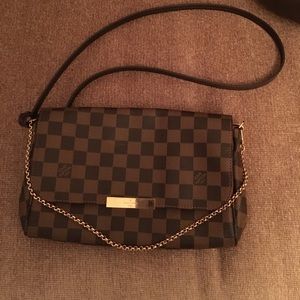 LV crossbody ‘favorite’ bag